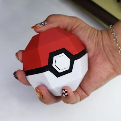 Pokeball Low Poly để lưu trữ Pokemon Low-Poly