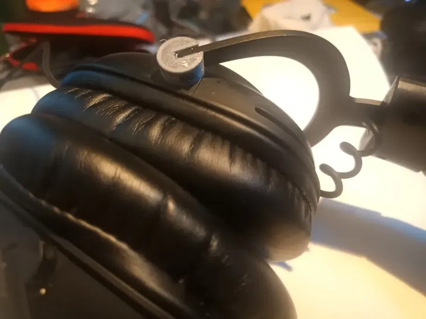 Kết nối tai nghe Logitech ProX giữa băng đầu và cốc tai - Image 3