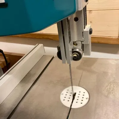 Bảng đỡ cho máy cưa băng Makita LB1200F