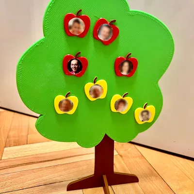 Khung ảnh cây gia đình in 3D cho bài tập mẫu giáo