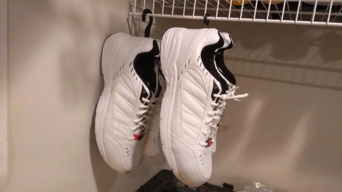 Giá treo giày sneaker chống thú cưng phá hoại - Image 2