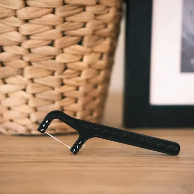 Giá đỡ chỉ nha khoa Flossy dễ in và tiện dụng