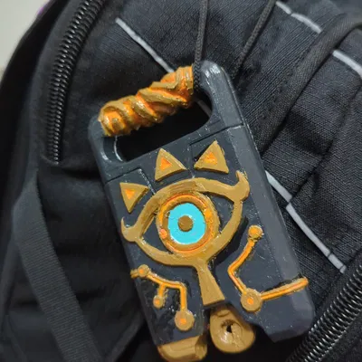 Thẻ hành lý hình Sheikah Slate từ BOTW