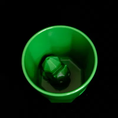 Bulbasaur ẩn nấp trong ly Octaglass