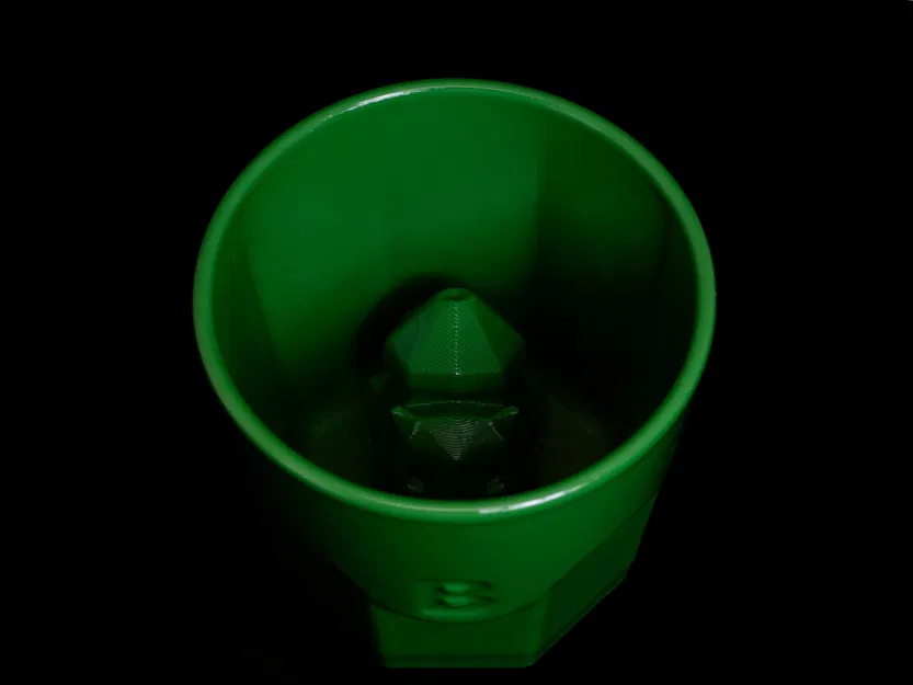 Bulbasaur ẩn nấp trong ly Octaglass - Image 3