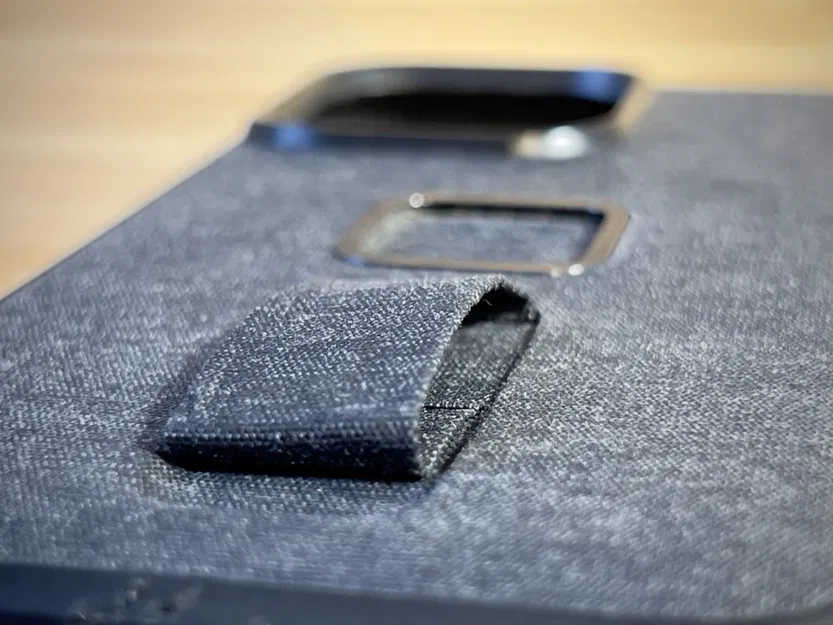 Wedge tạo hình vòng tay cho ốp iPhone Peak Design - Image 1