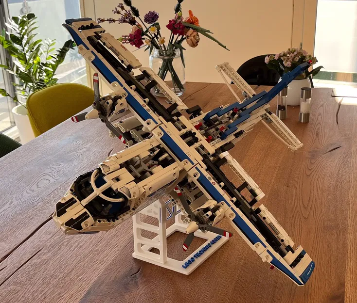 Giá đỡ trưng bày máy bay Lego Technics 42025 - Image 5