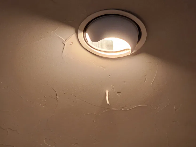 Bộ chặn ánh sáng cho đèn trần âm tường hình bán cầu - Image 1