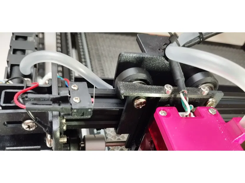 Ortur Laser Master 2 Pro - Chân Bàn Làm Việc Mật Ong - Image 6