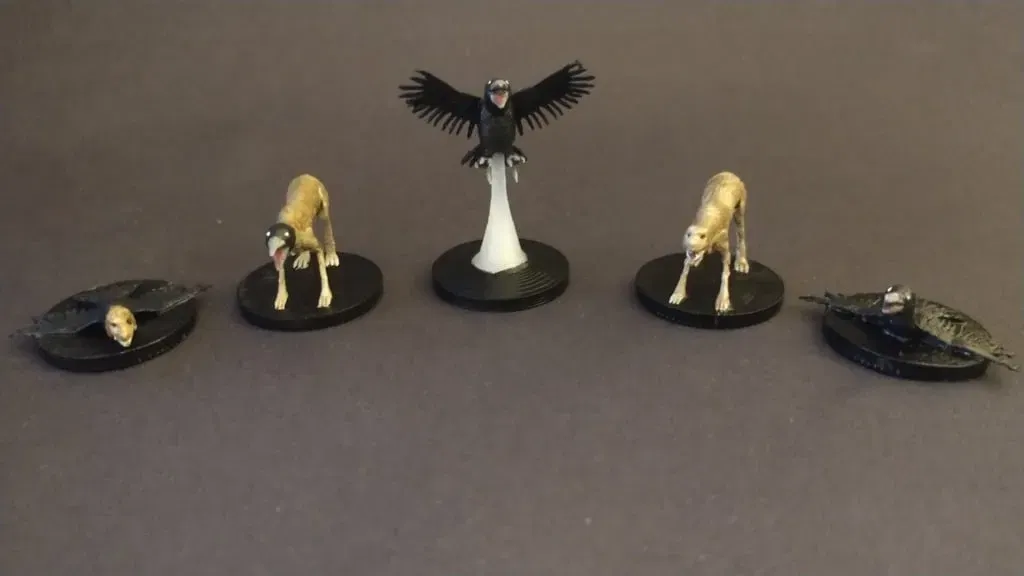 Chó Khổ Sở và Quạ Thối Miniatures (Nghệ Thuật Fan Bloodborne) - Image 1