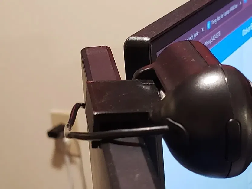 Kẹp cơ bản Logitech Pro 9000 cho webcam - Image 2