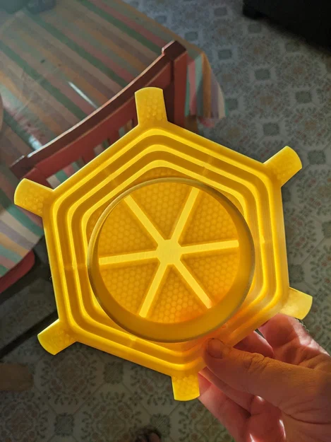 Máy cho ăn ong Neotoy với hũ thủy tinh tiêu chuẩn - Image 2