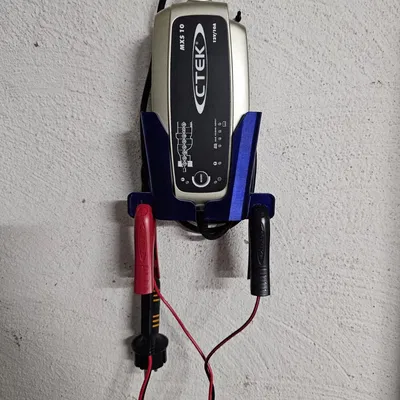 Giá đỡ gắn tường cho bộ sạc pin Ctek MXS 10