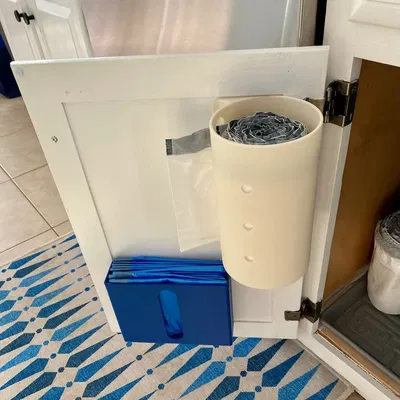 Máy phân phối túi rác và túi tái chế tiện lợi