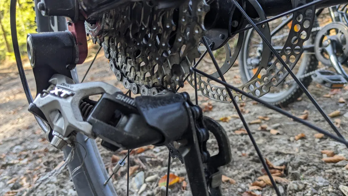 Bảo vệ cần số Shimano XT bằng cao su - Image 2