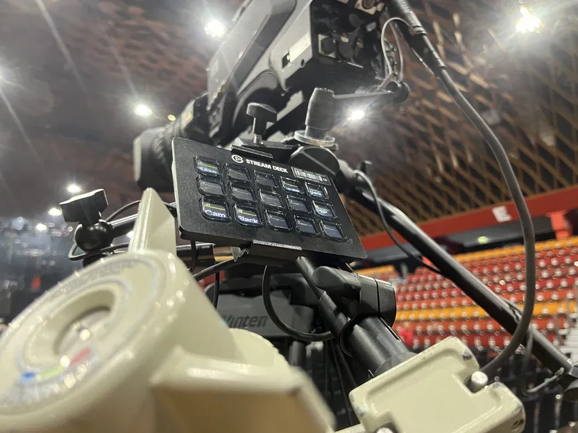 Giá đỡ 1/4" cho Stream Deck Mk1 - Image 1