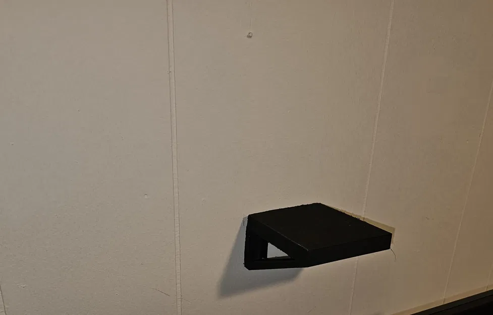 Giá đỡ loa treo tường thiết kế đơn giản - Image 2