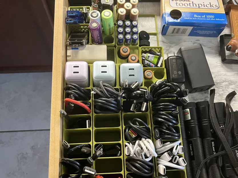 Giá đỡ cáp USB Gridfinity 1x4 cho tổ chức cáp - Image 2