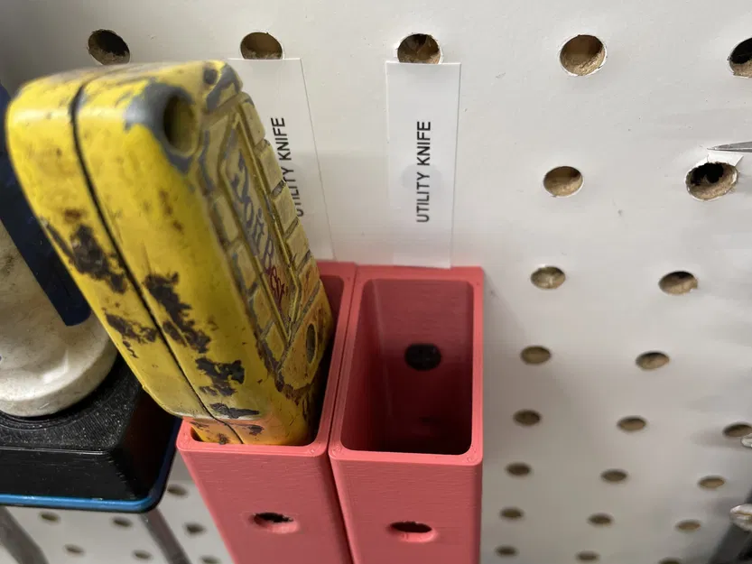 Giá đỡ dao utility gắn tường đơn giản - Image 2