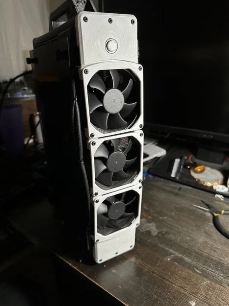 Vỏ máy tính Mini ITX Blackbird MkII di động 7.23L - Image 1