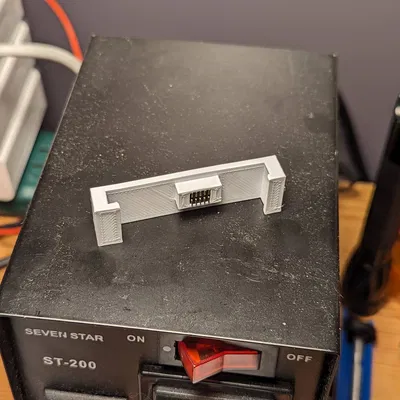 Kẹp giữ đầu nối SWD cho bo mạch DFM17