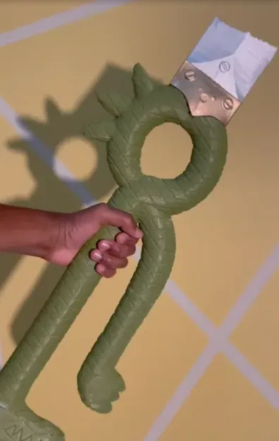 Kiếm của Meliodas kích thước thật - Image 1