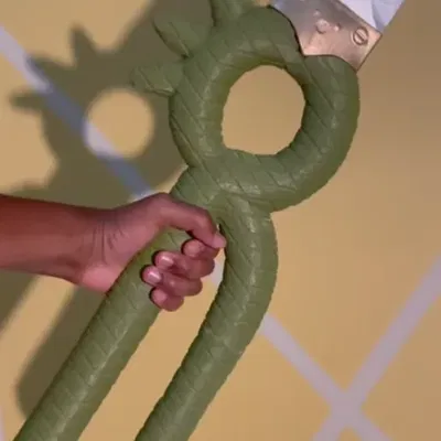 Kiếm của Meliodas kích thước thật