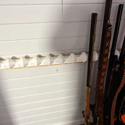 Giá đỡ súng trường gắn vít cho tủ hoặc kệ