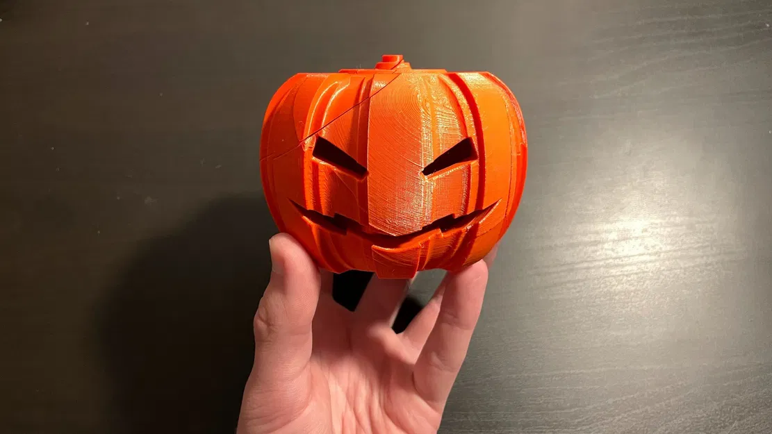 Bí ngô 'bom' có thể phá vỡ cho mùa Halloween - Image 2