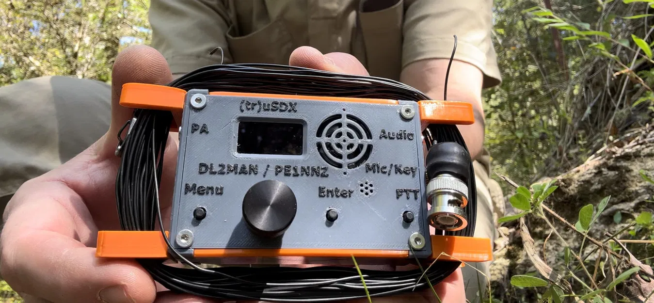 Vỏ cuộn dây (tr)uSDX với các tấm trên và dưới - Image 1