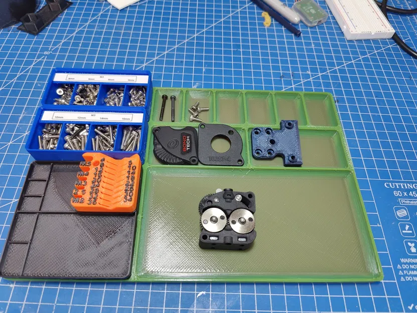 Khay chứa linh kiện dự án với đế Gridfinity tích hợp - Image 1