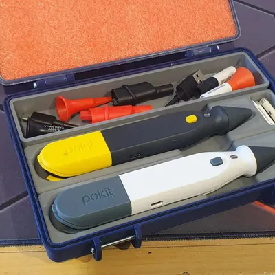 Hộp chứa Pokit Pro với khay phụ kiện trong hộp Rugged