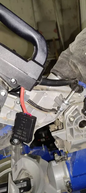 Giá đỡ cho modul khởi động mềm trên máy cắt góc Scheppach HM90SL - Image 2