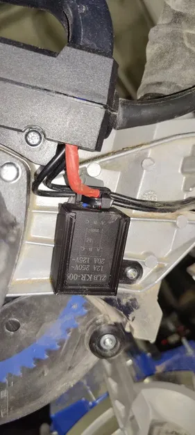 Giá đỡ cho modul khởi động mềm trên máy cắt góc Scheppach HM90SL - Image 4