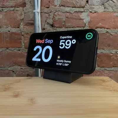 Giá đỡ sạc MagSafe cho iPhone gắn trên bàn ngủ