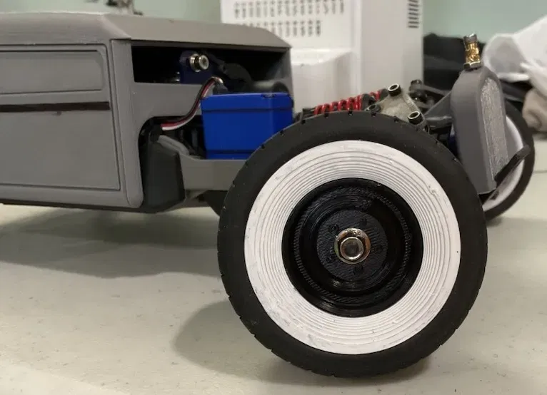 Bánh xe tường trắng R/C - Hex 12mm - Đường kính 52mm - Image 1