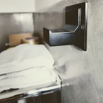 Giá đỡ khăn tắm chống trượt cho phòng tắm