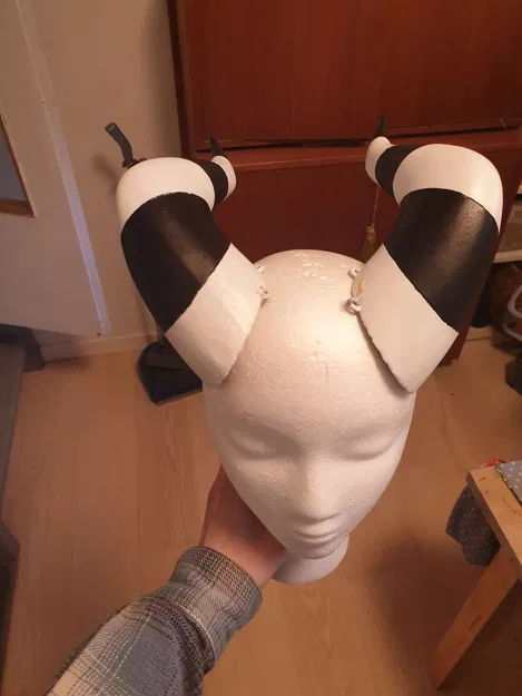 Sừng cosplay Moxxie từ Helluva Boss - Image 2