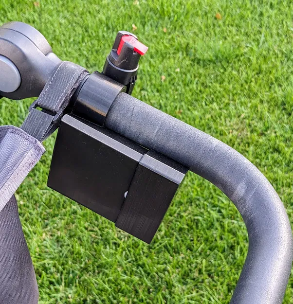 Bộ giá đỡ Narcan cho xe đẩy BOB - Image 2