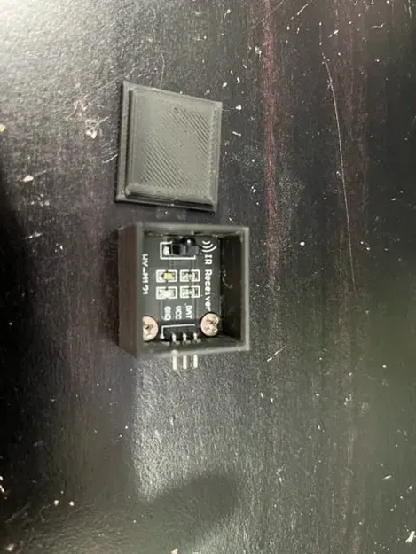 Vỏ bảo vệ cho bộ thu IR - Image 1