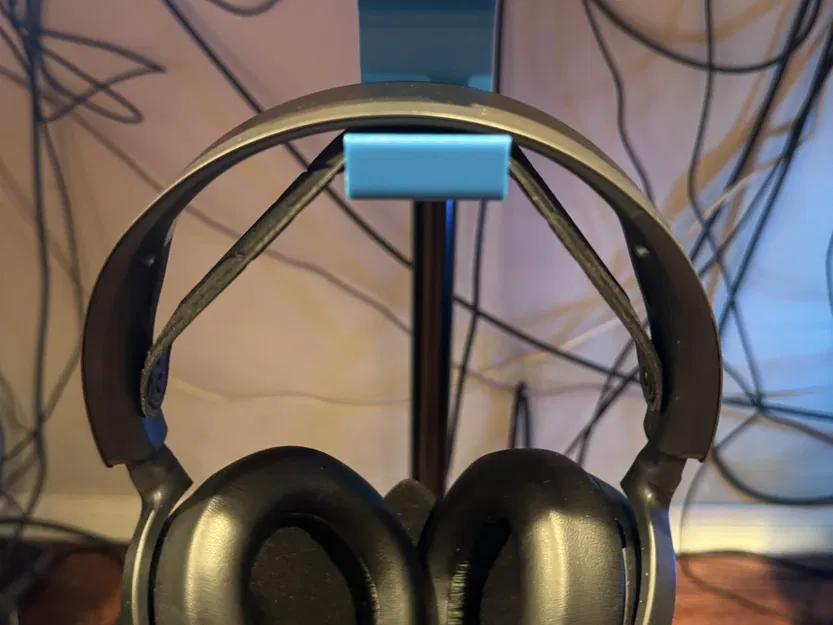 Giá đỡ tai nghe dành cho bàn làm việc Ikea LAGKAPTEN - Image 2