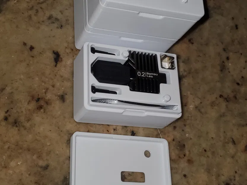 Hộp vòi phun lắp ghép và xếp chồng với không gian cho phụ kiện - Image 1