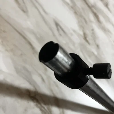 Giá đỡ cờ cho cột cờ ¾ inch từ Home Depot