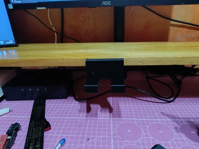 Giá đỡ điện thoại và máy tính bảng cho bàn làm việc - Image 3