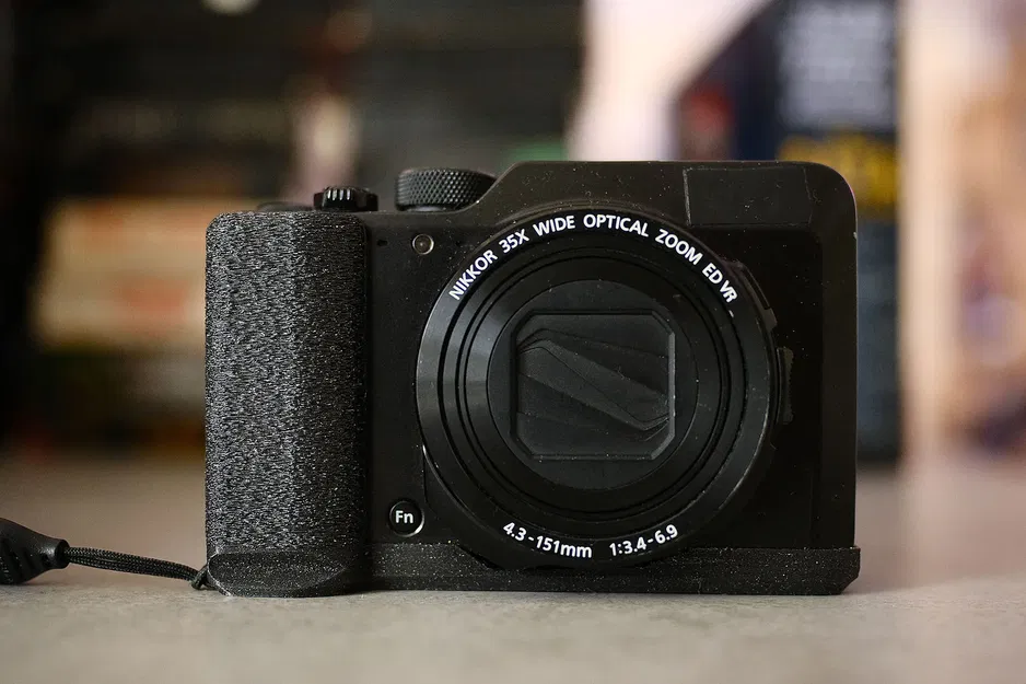 Giá đỡ tripod và tay cầm cho Nikon Coolpix A1000 - Image 1