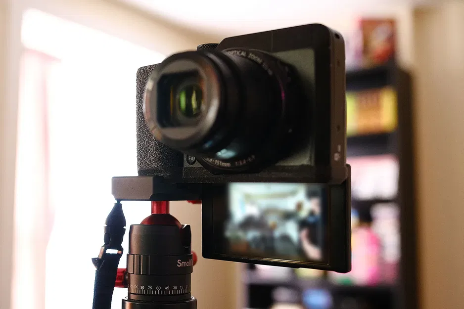 Giá đỡ tripod và tay cầm cho Nikon Coolpix A1000 - Image 3