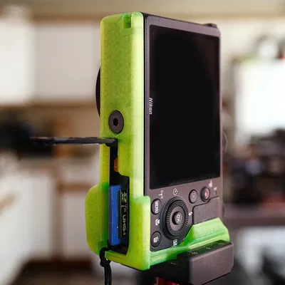 Cán cầm và đế chân máy Arca cho Nikon P300 series