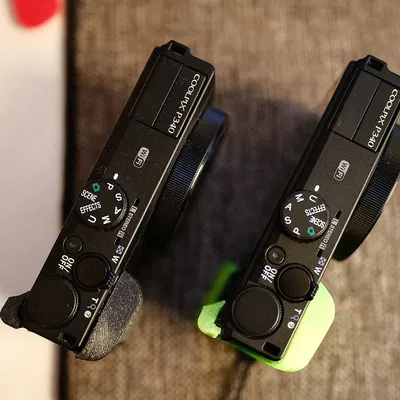 Cán cầm và đế chân máy Arca cho Nikon P300 series