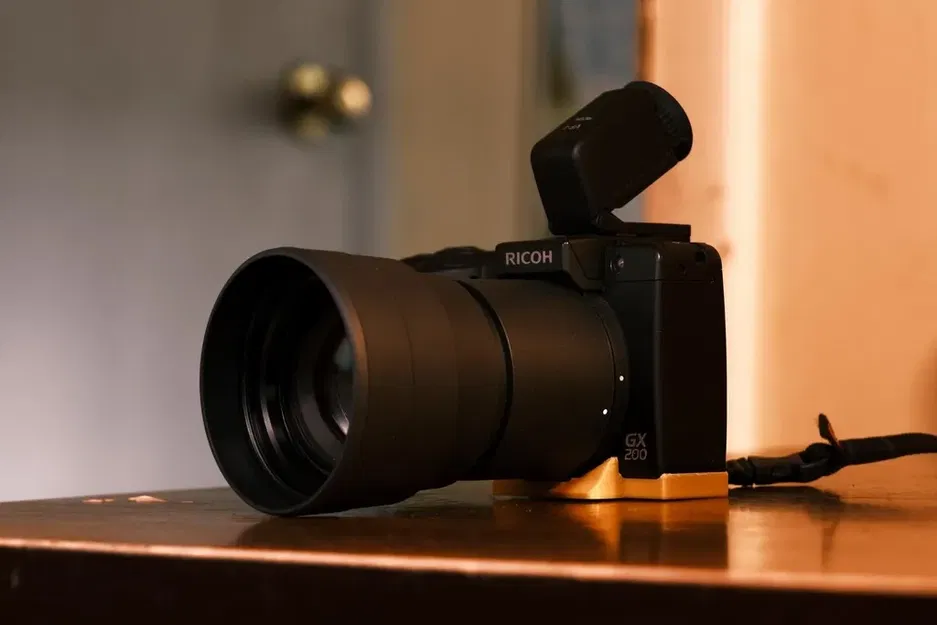 Đế chân máy ảnh Arca cho Ricoh GX200 và GX100 - Image 3