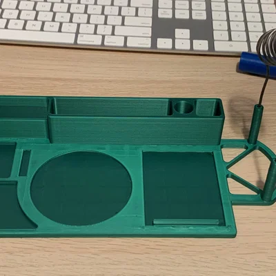 Trạm hàn mạch điện với giá đỡ và khay phụ kiện